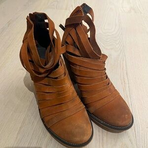 free people leather booties / size 7.5/38